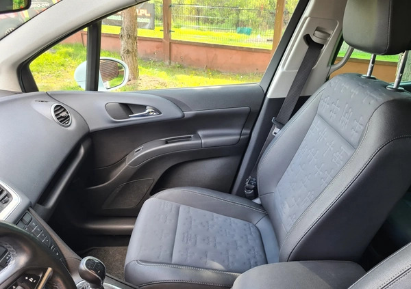 Opel Meriva cena 19900 przebieg: 197654, rok produkcji 2011 z Poręba małe 154